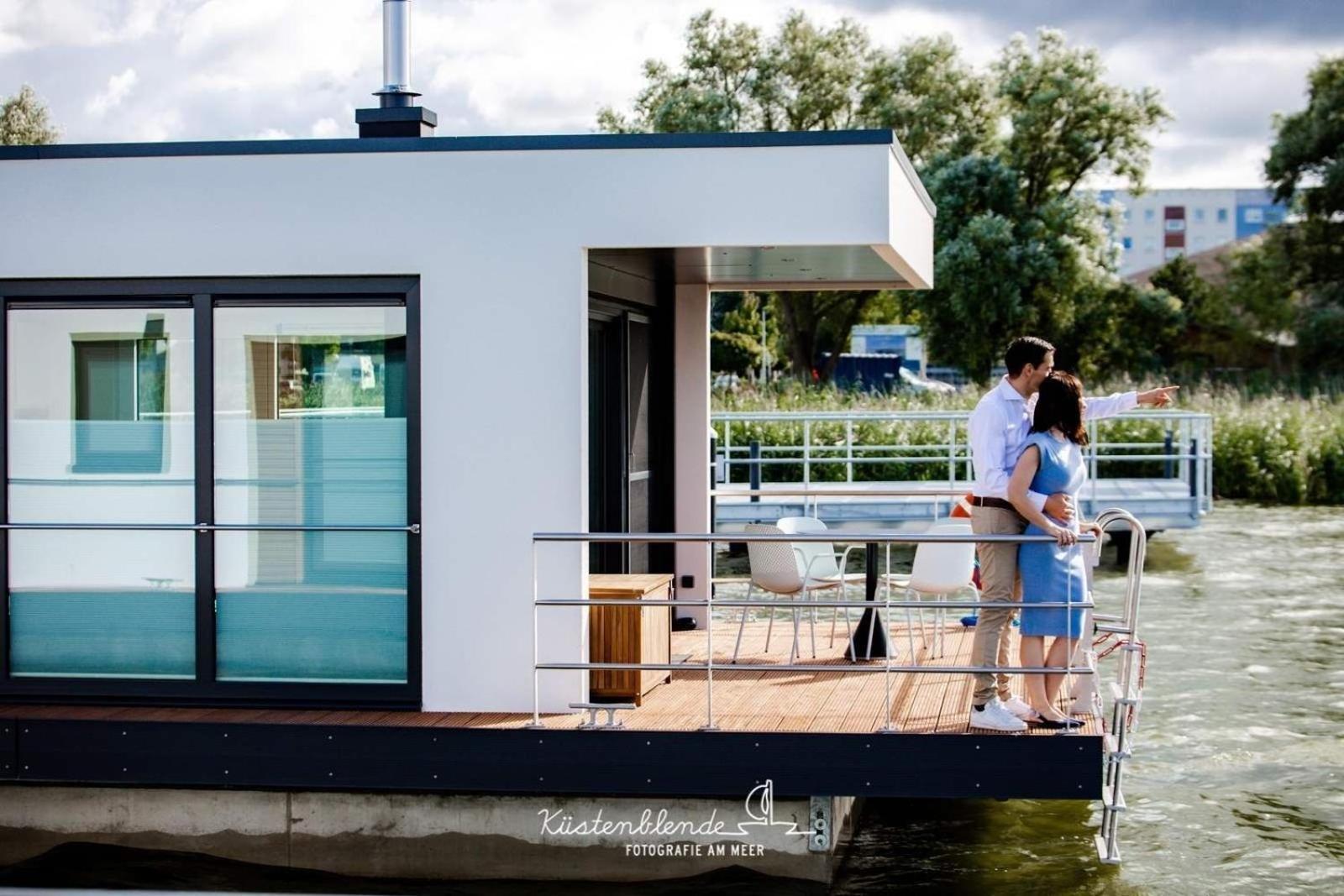 Hausboot Kranichnest 호텔 리브니츠 담가르텐 외부 사진